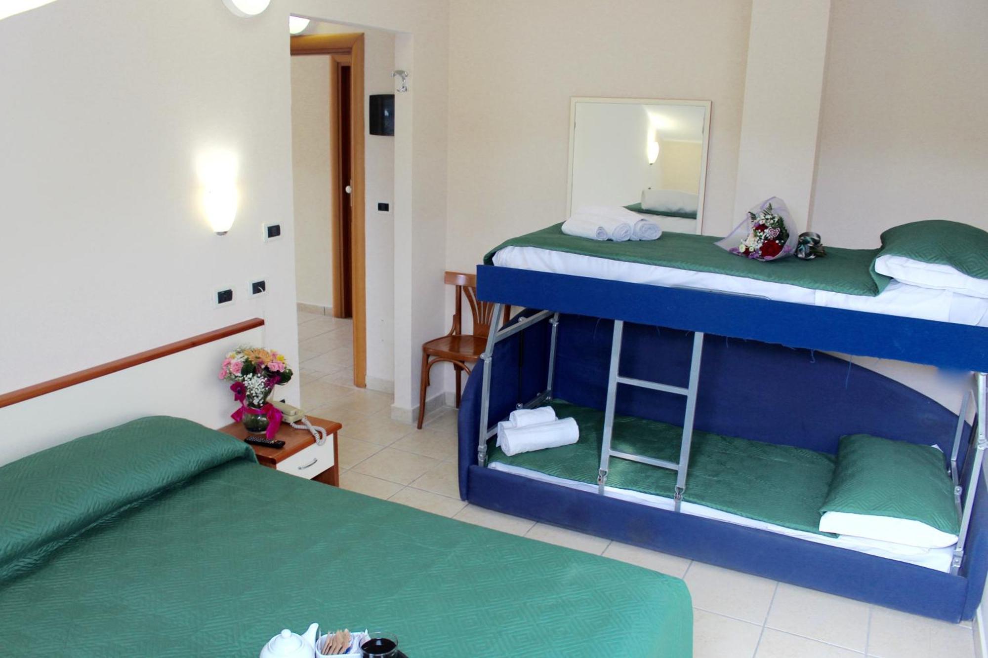 Blue Loft Hotel Cesenatico Eksteriør bilde