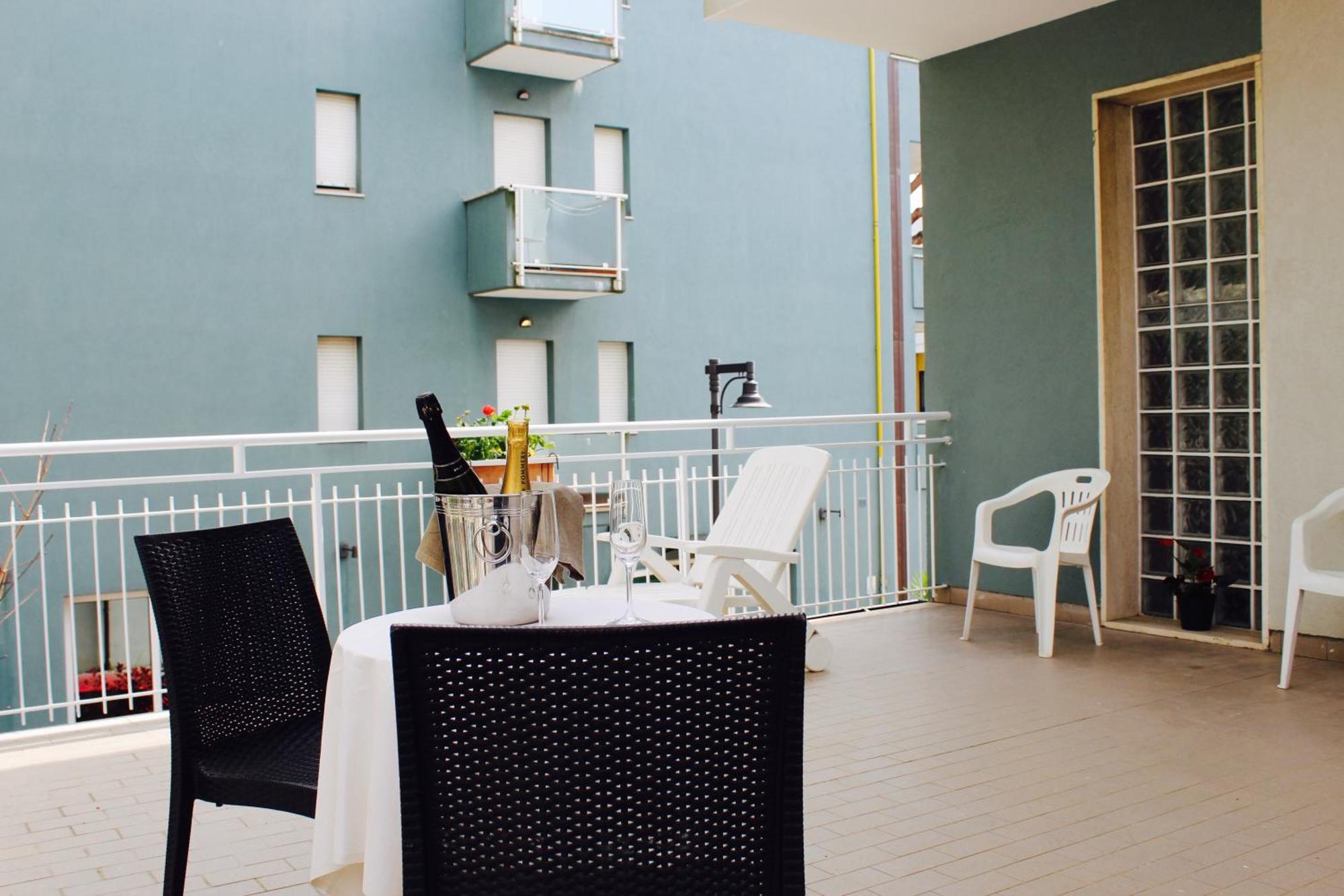 Blue Loft Hotel Cesenatico Eksteriør bilde