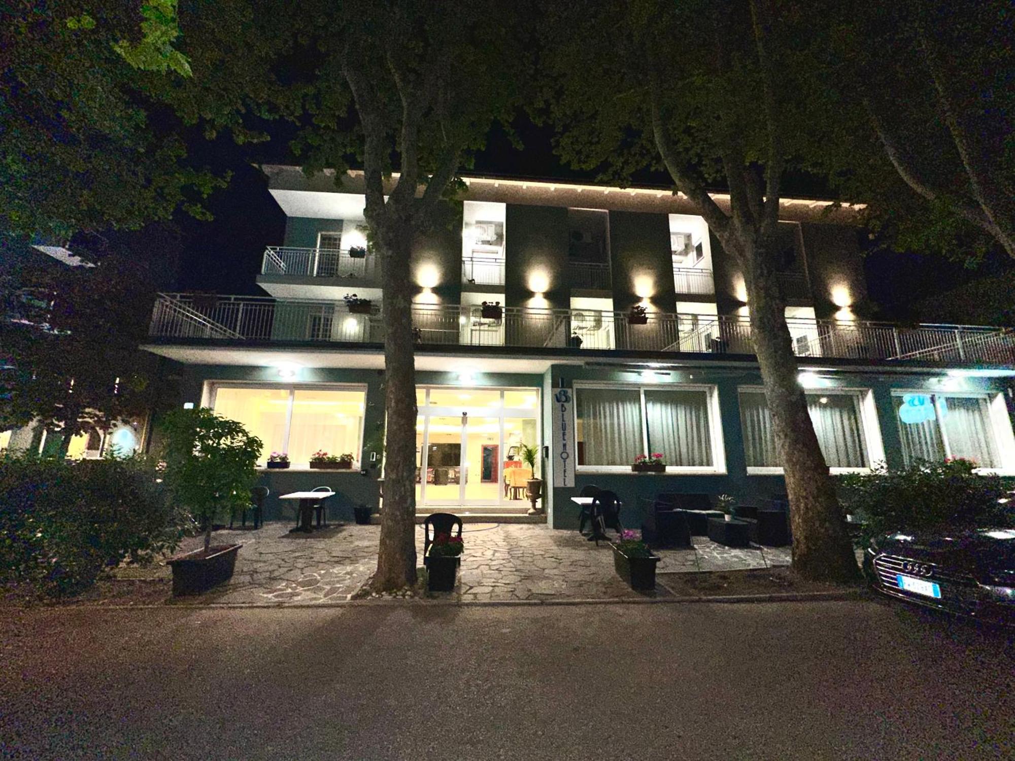 Blue Loft Hotel Cesenatico Eksteriør bilde